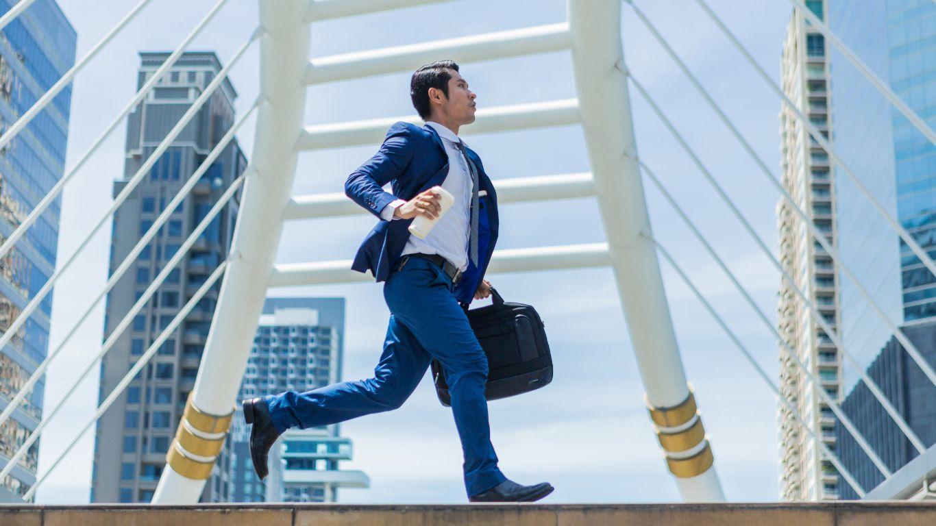 Stylish Work Bags for Men: Perfect Picks for Every Professional