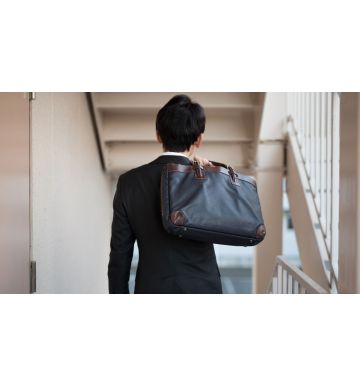 Mistakes to Avoid When Choosing a Work Bag