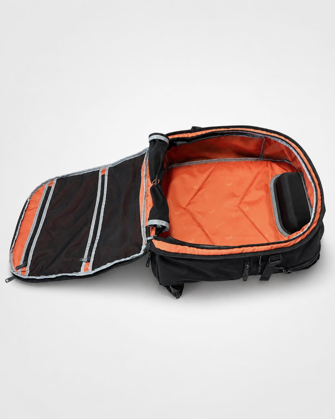 EVERKI ONE main compartment packed with clothing